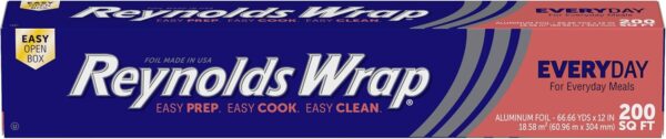 Reynolds Wrap Aluminum Foil, 200 Square Feet - Image 2